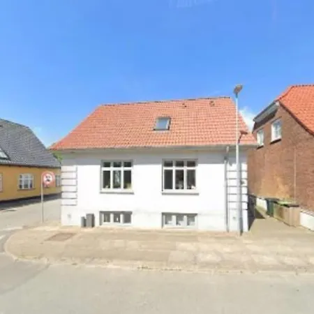 Hus Naer Billund Med Spabad, Have, Grill Og Privat Carport